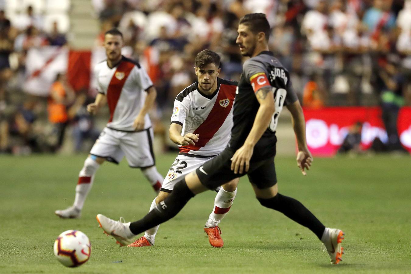 Nhận định Sevilla vs Vallecano, 00h30 26/4 (VĐQG Tây Ban Nha)